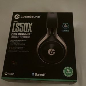 LucidSound wireless LS50X hybrid gaming headset